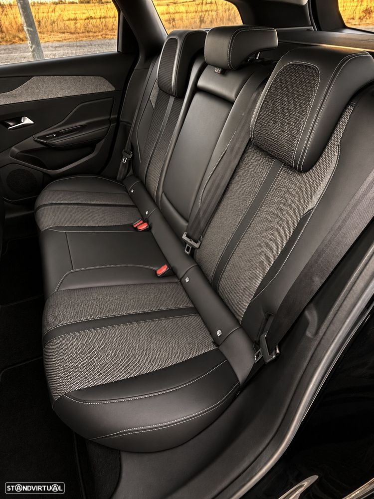 Peugeot 308 SW BlueHDi 130 EAT8 Stop & Start Allure Pack - 13