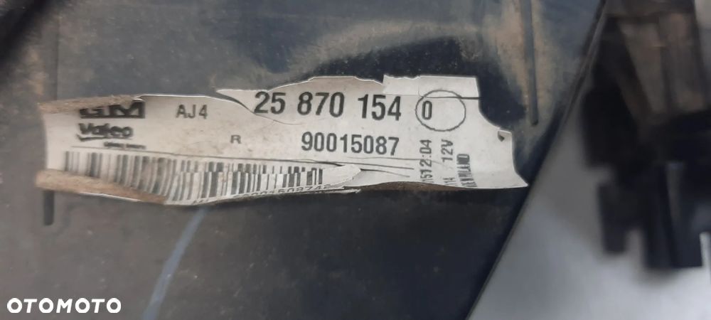 OPEL ASTRA J SEDAN LAMPA TYLNIA PRAWA  25870154 25870153 - 6