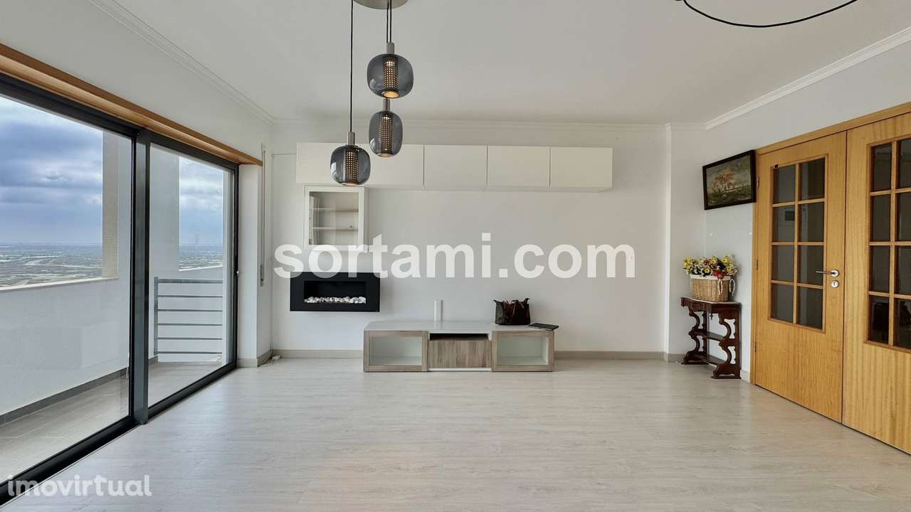 Apartamento T3 Venda em Faro (Sé e São Pedro),Faro - Grande imagem: 2/14