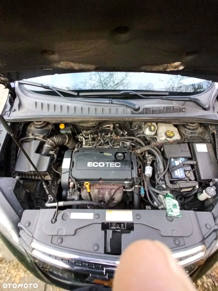 Chevrolet Orlando - 11