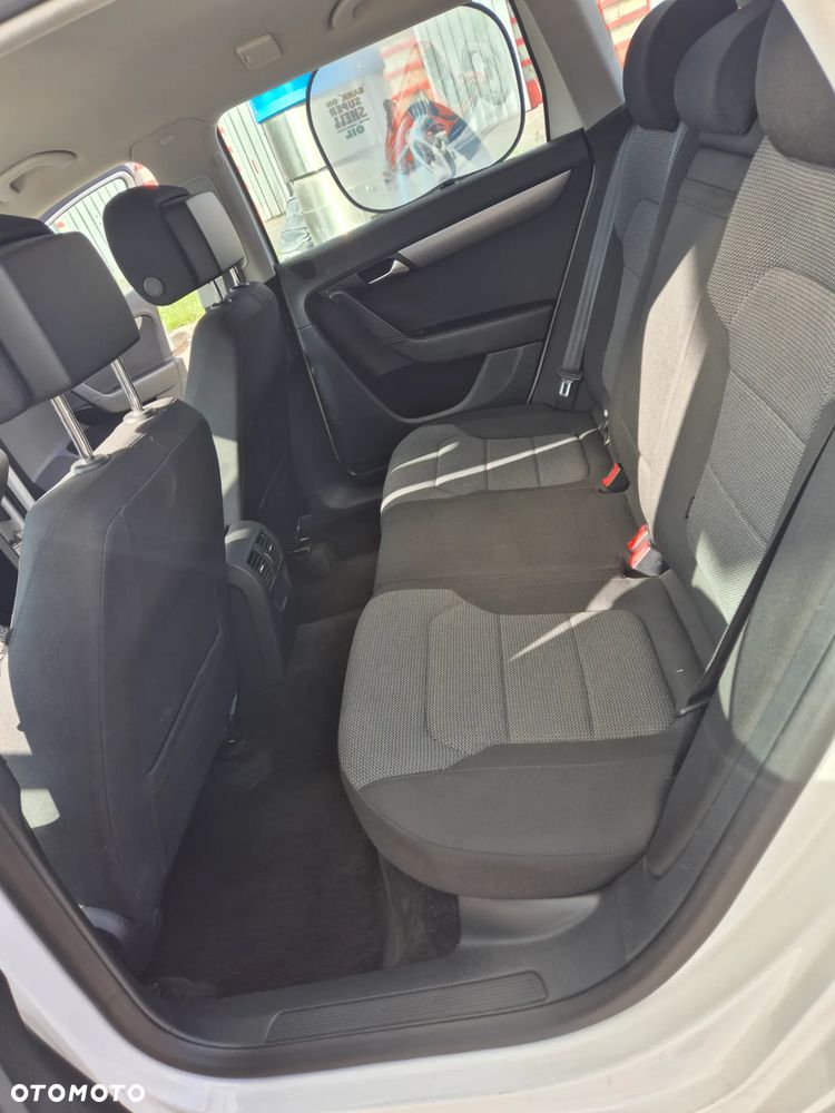 Volkswagen Passat Variant 2.0 TDI DSG BlueMotion Technology Highline - 15