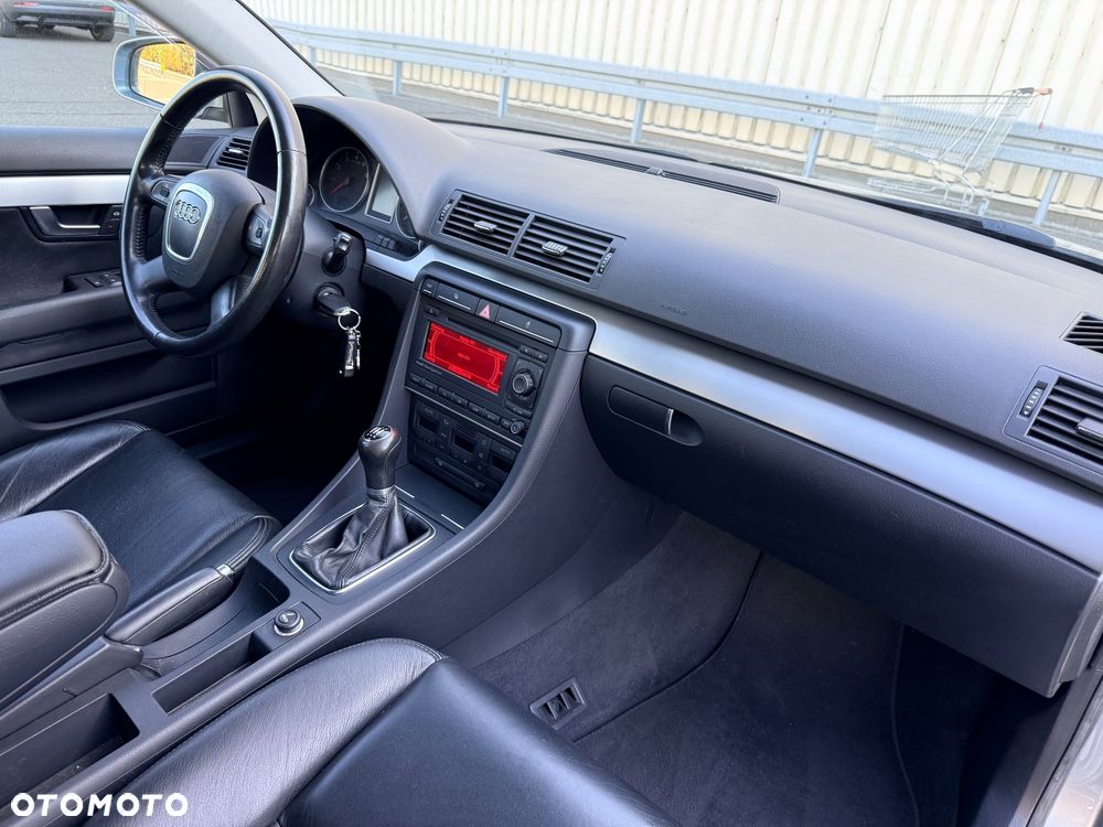 Audi A4 Avant - 30