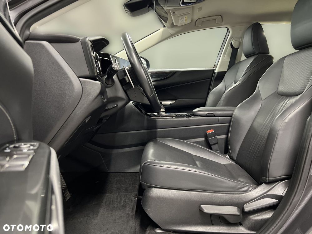 Lexus NX 350h Business AWD - 18