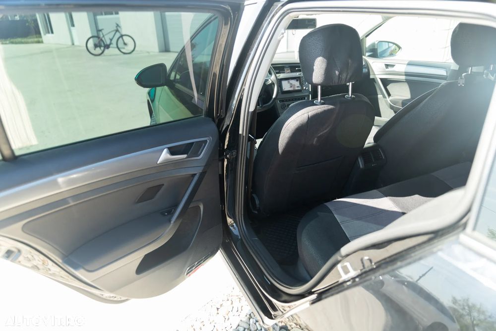 Volkswagen Golf 1.6 TDI DSG BMT Comfortline - 11