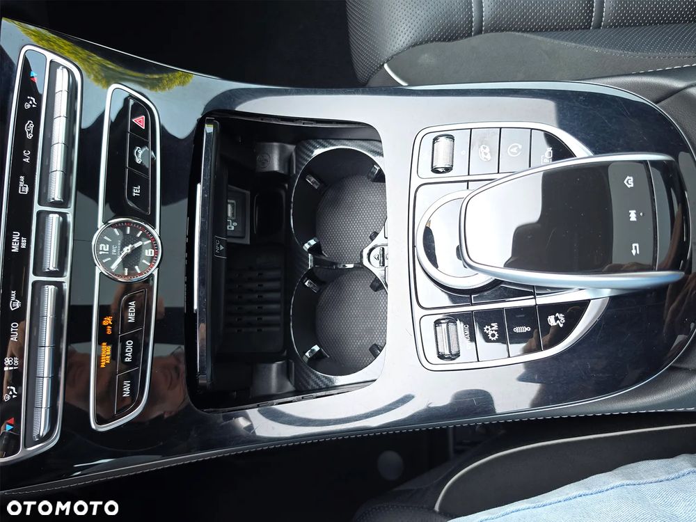 Mercedes-Benz Klasa E AMG 63 S 4-Matic+ - 30