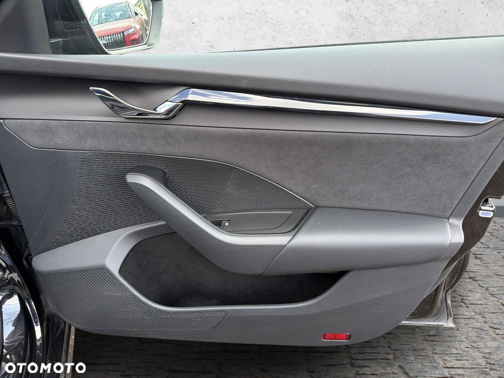 Skoda Octavia 2.0 TDI RS DSG - 40