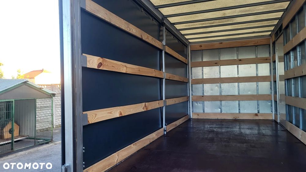 Mitsubishi Canter Fuso  3c15 kontener / plandeka / skrzynia/Silnik 3.0 jak w iveco daily / - 27