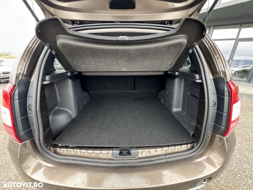 Dacia Duster dCi 110 FAP 4x4 Laureate - 16