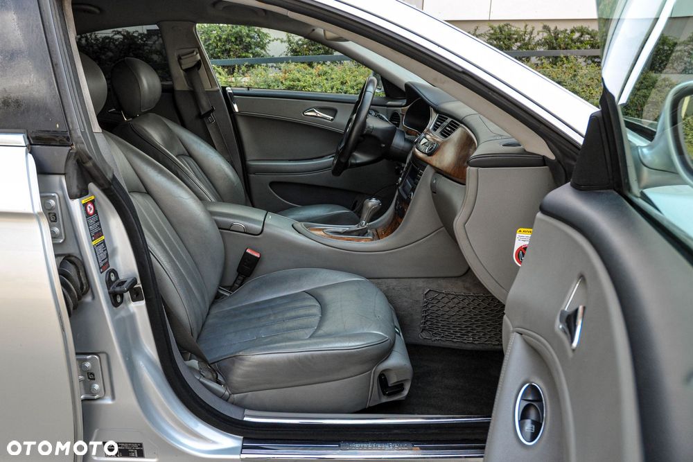 Mercedes-Benz CLS - 10