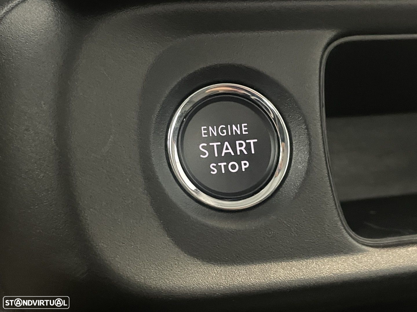 Citroën C3 1.2 PureTech Shine - 28