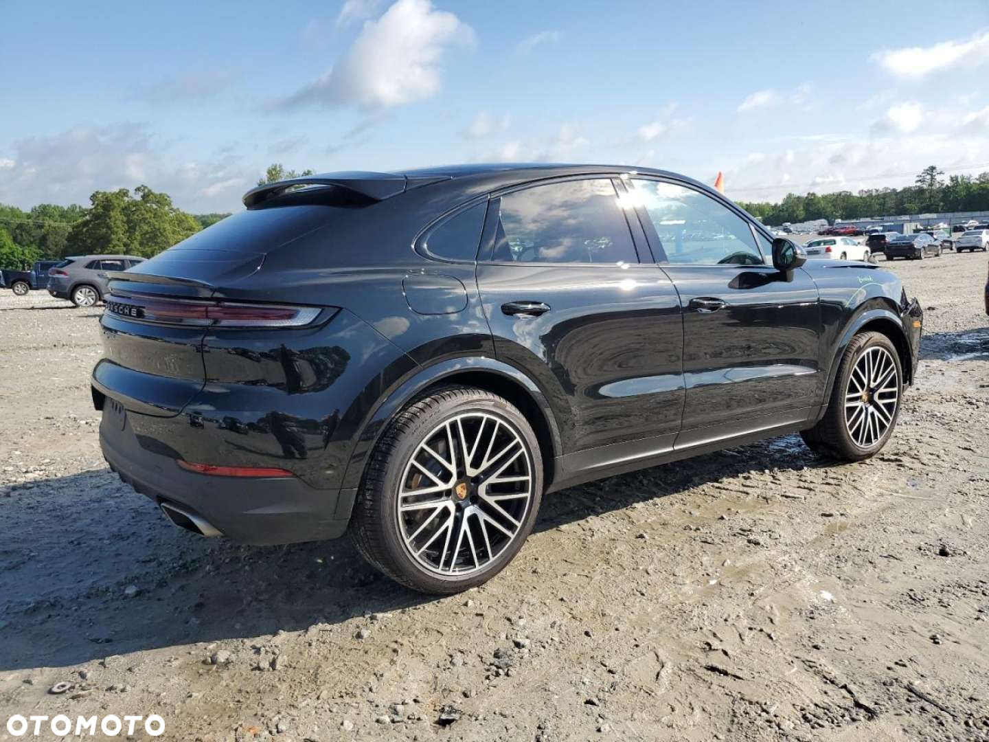 Porsche Cayenne - 4