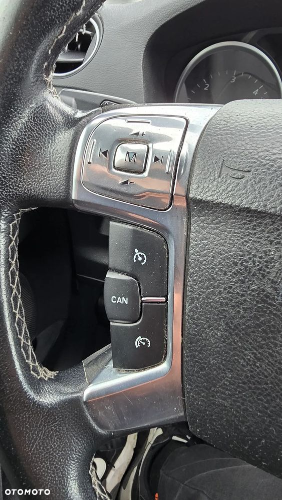 Ford S-Max - 25