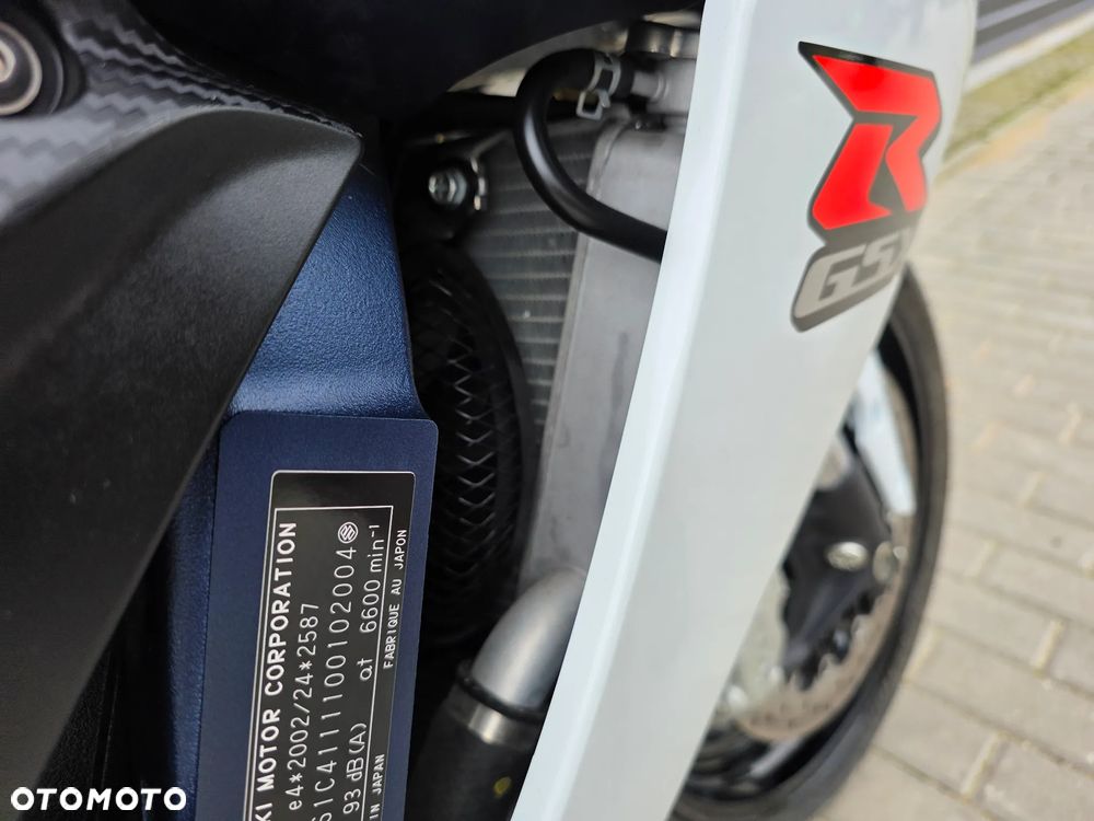Suzuki GSX-R - 30