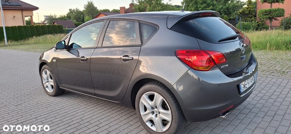 Opel Astra 1.4 T Cosmo S&S - 15
