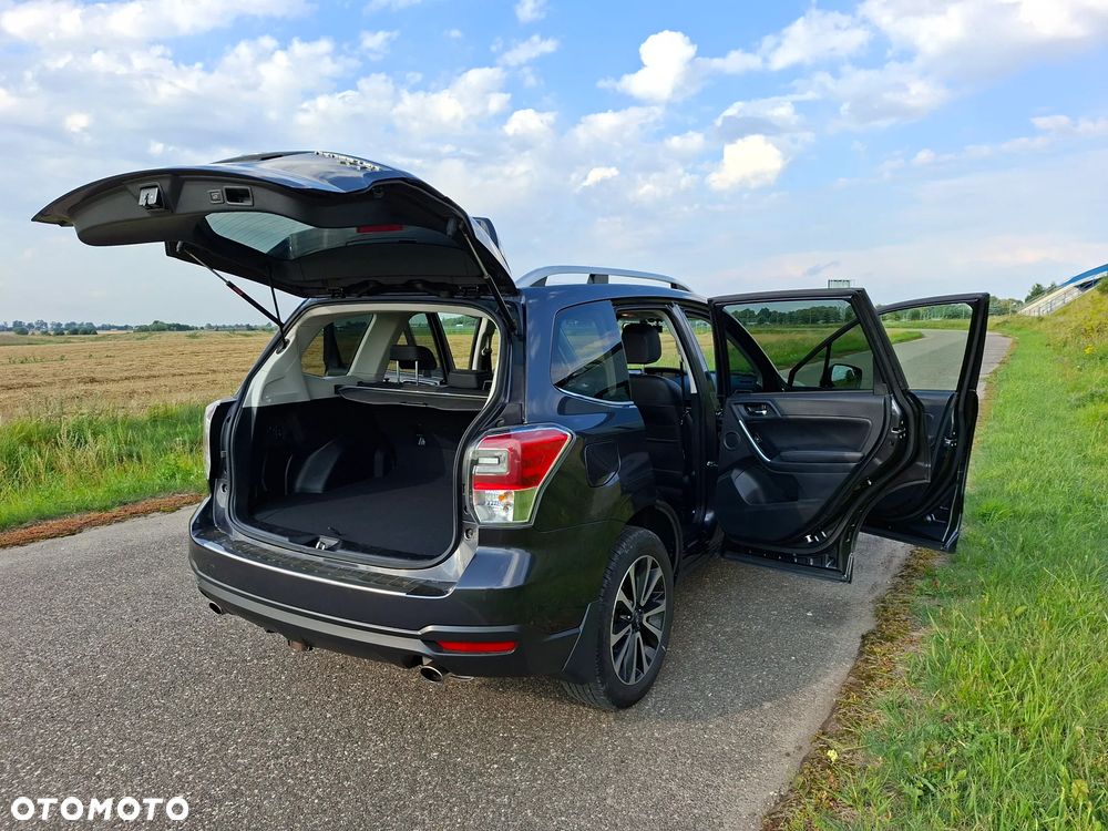 Subaru Forester 2.0 XT Platinum Lineartronic - 8