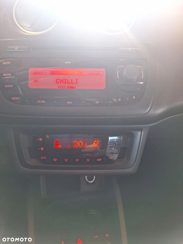 Seat Ibiza 1.4 16V Comfort Edition - 11