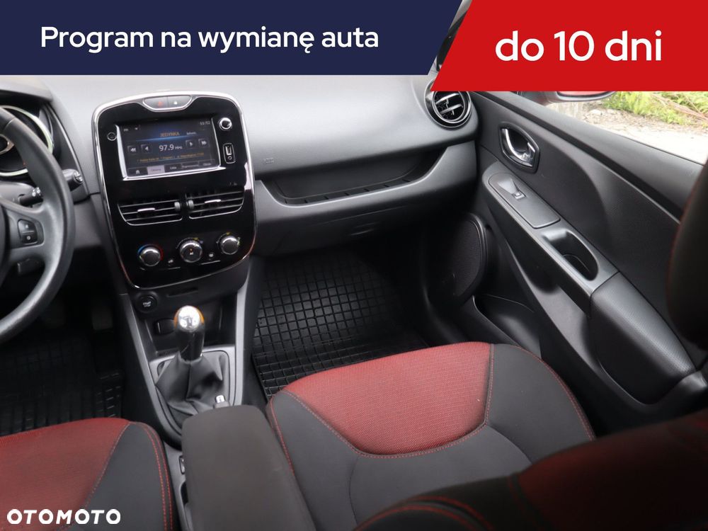 Renault Clio - 10