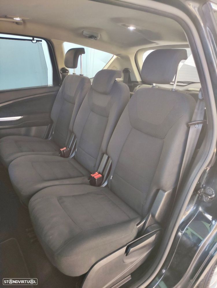 Ford S-Max 2.0 TDCi Trend 7L - 13