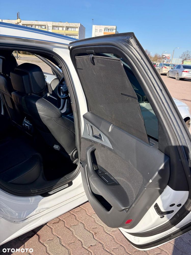 Audi A6 Avant 2.0 TDI Ultra DPF S tronic - 32