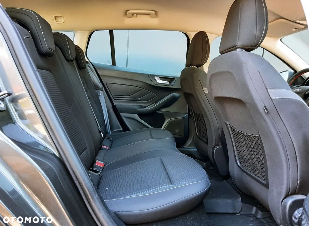 Ford Focus 1.0 EcoBoost Trend Edition - 31