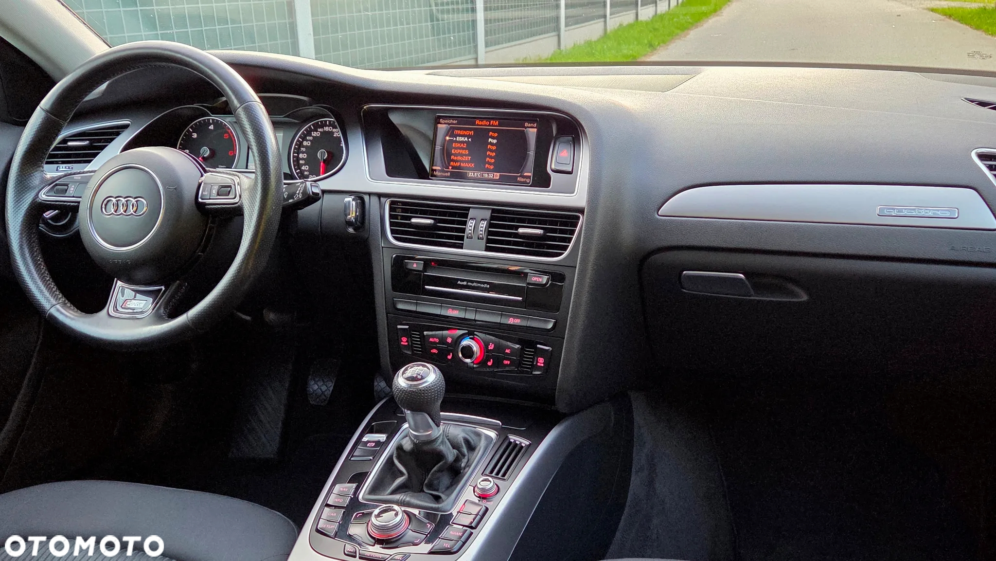 Audi A4 Avant 2.0 TDI quattro - 22