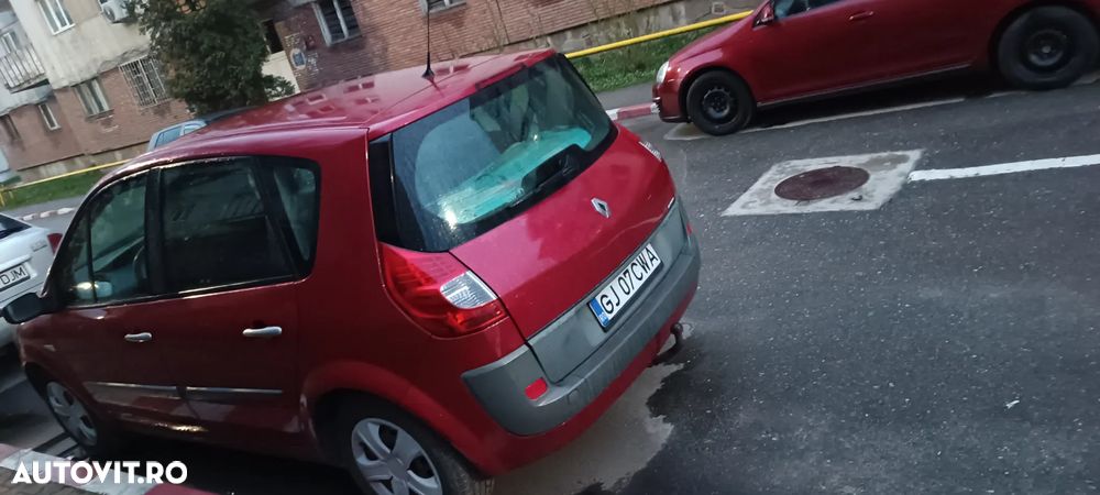 Renault Scenic 1.9dCi Privilege - 9