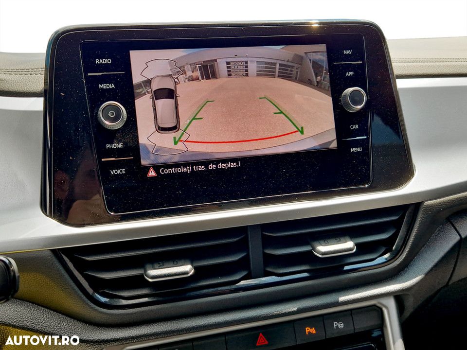 Volkswagen T-Roc 1.5 TSI DSG Life - 23