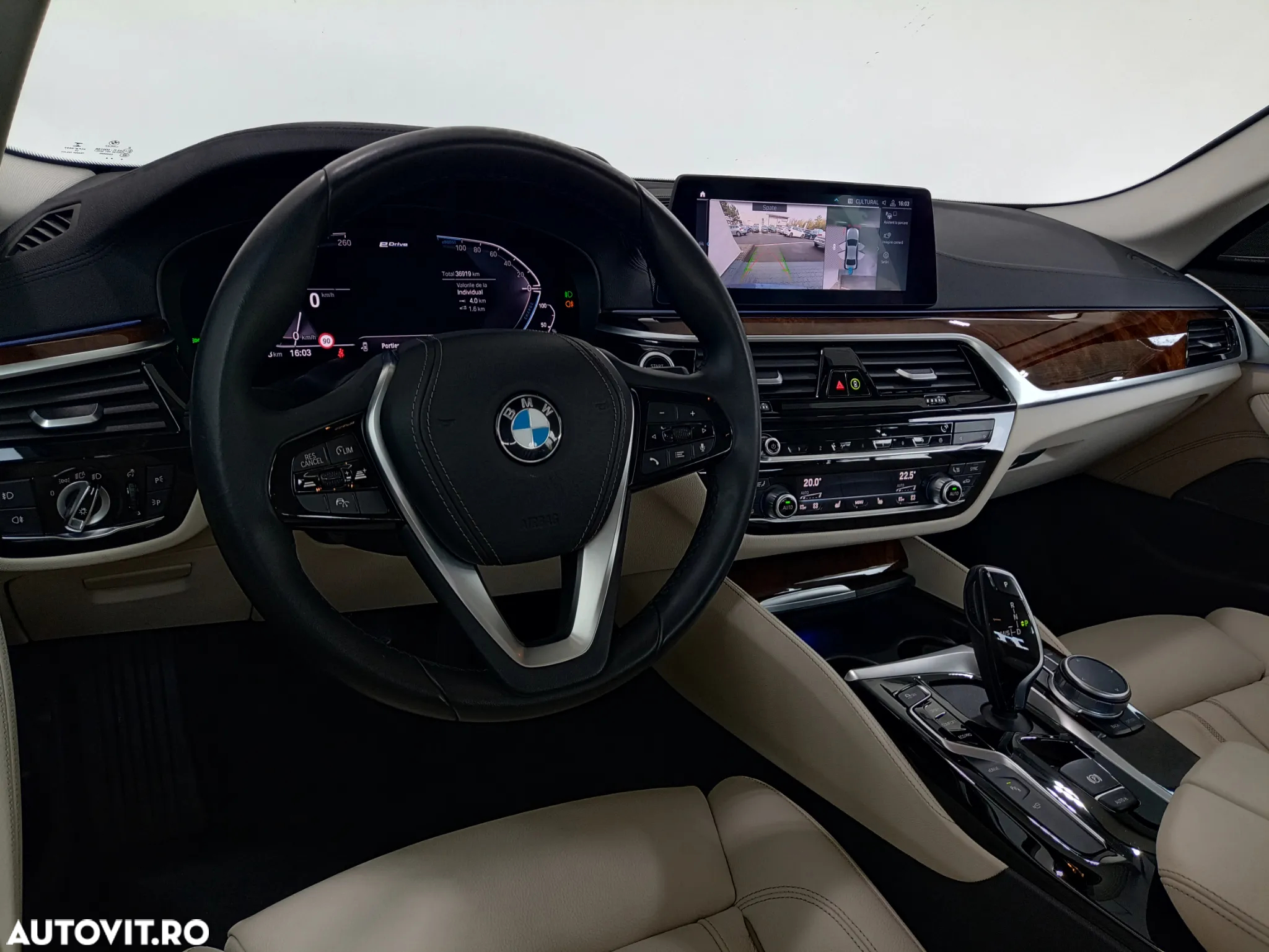 BMW Seria 5 520i Aut. Luxury Line - 9