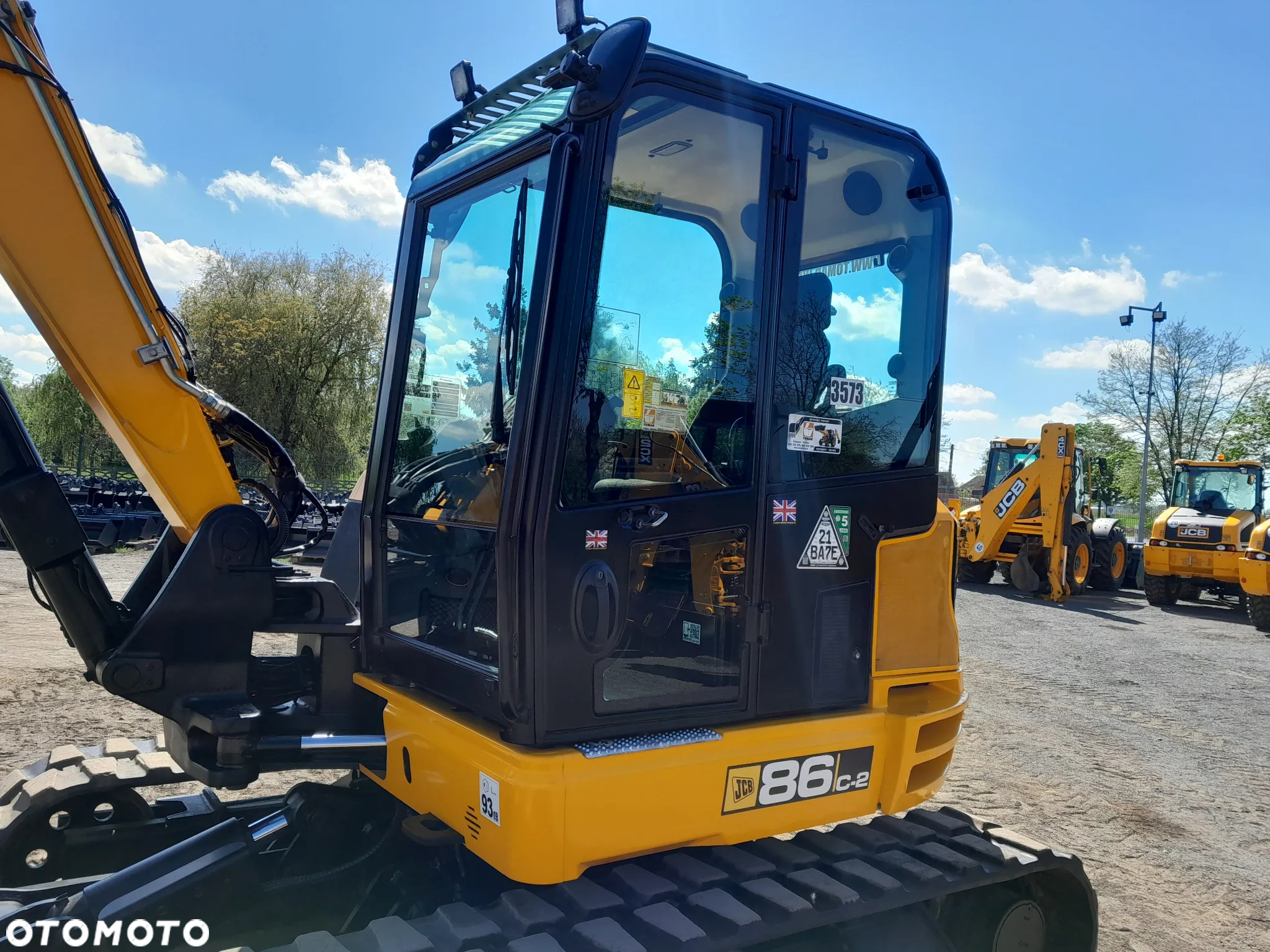 JCB 86C-2 - 17