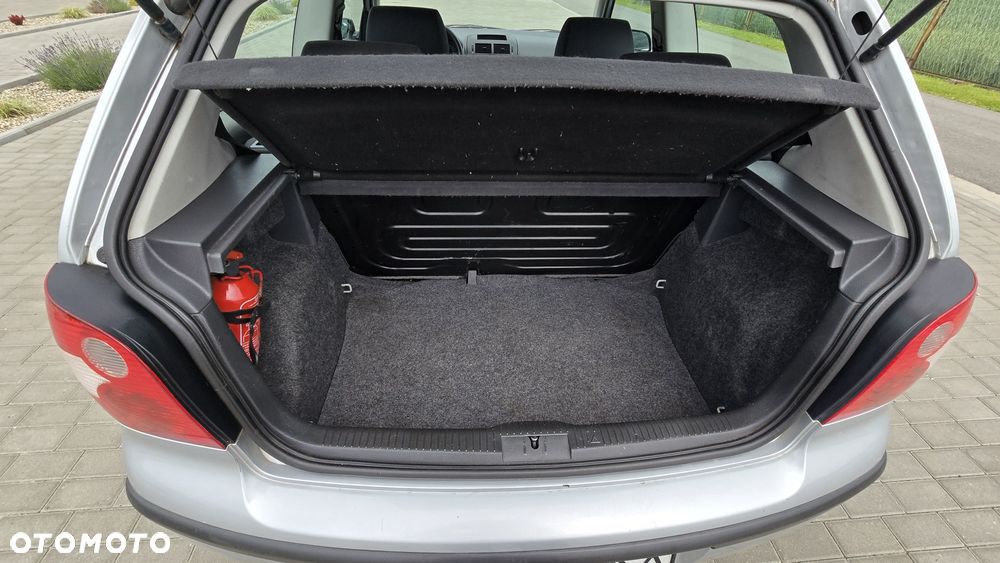 Volkswagen Polo - 7