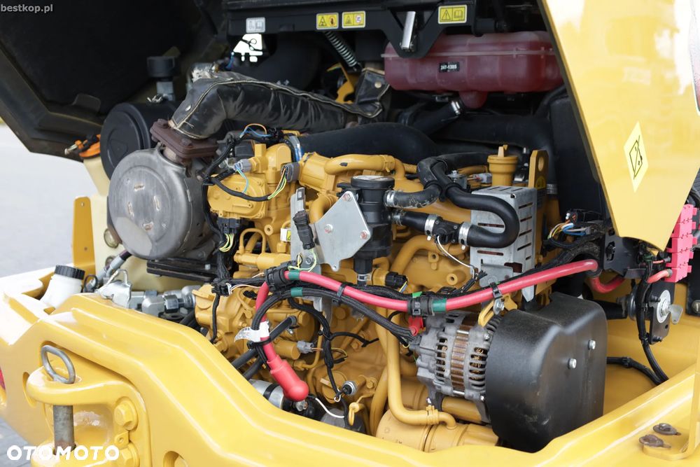 Caterpillar CAT 906M - 39