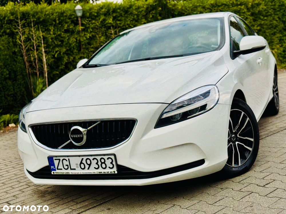 Volvo V40 D4 Drive-E Momentum - 16