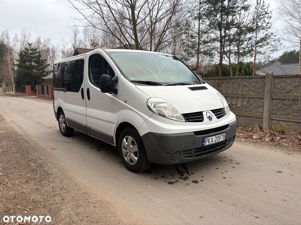 Renault Trafic - 2