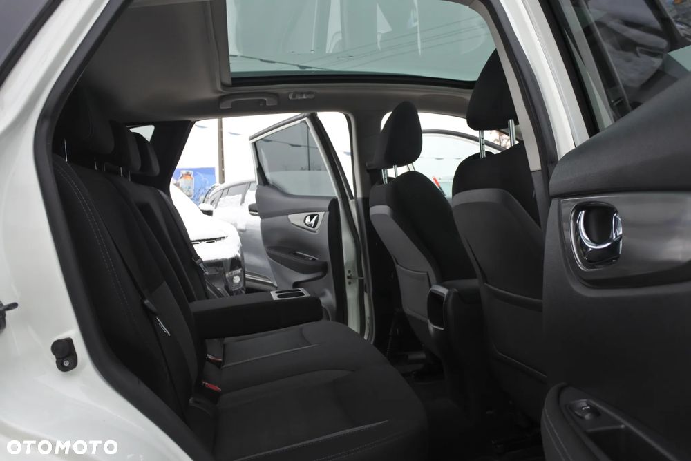 Nissan Qashqai 1.2 DIG-T Xtronic TEKNA - 8