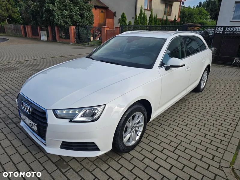 Audi A4 - 1