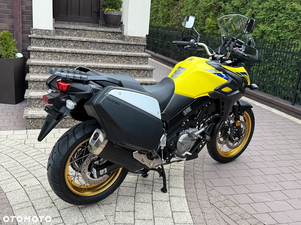 Suzuki V-STROM - 2