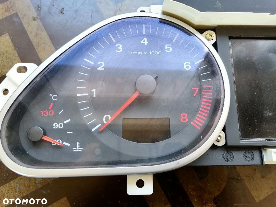 Licznik Zegar Audi A6 C6 Benzyna Europa 4F0920900K - 2