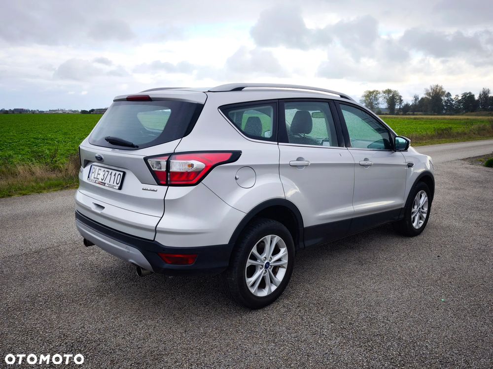Ford Kuga 1.5 EcoBoost 2x4 Titanium - 5