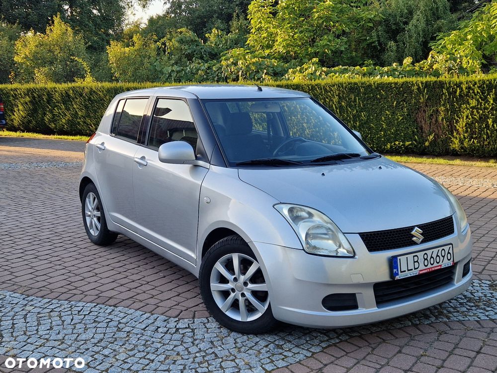 Suzuki Swift - 2