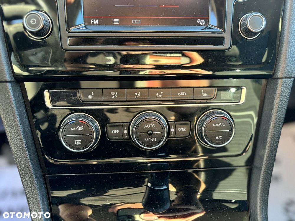 Volkswagen Golf 2.0 TDI BlueMotion Technology Cup - 20