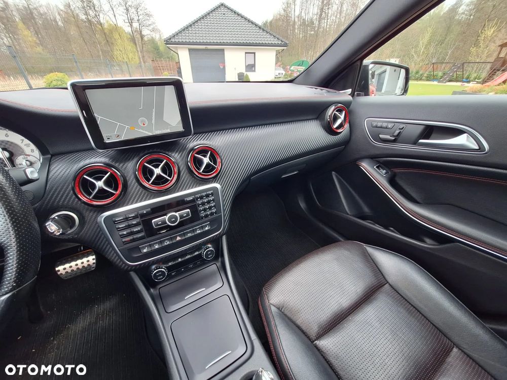 Mercedes-Benz Klasa A 250 (BlueEFFICIENCY) 7G-DCT AMG Sport - 22