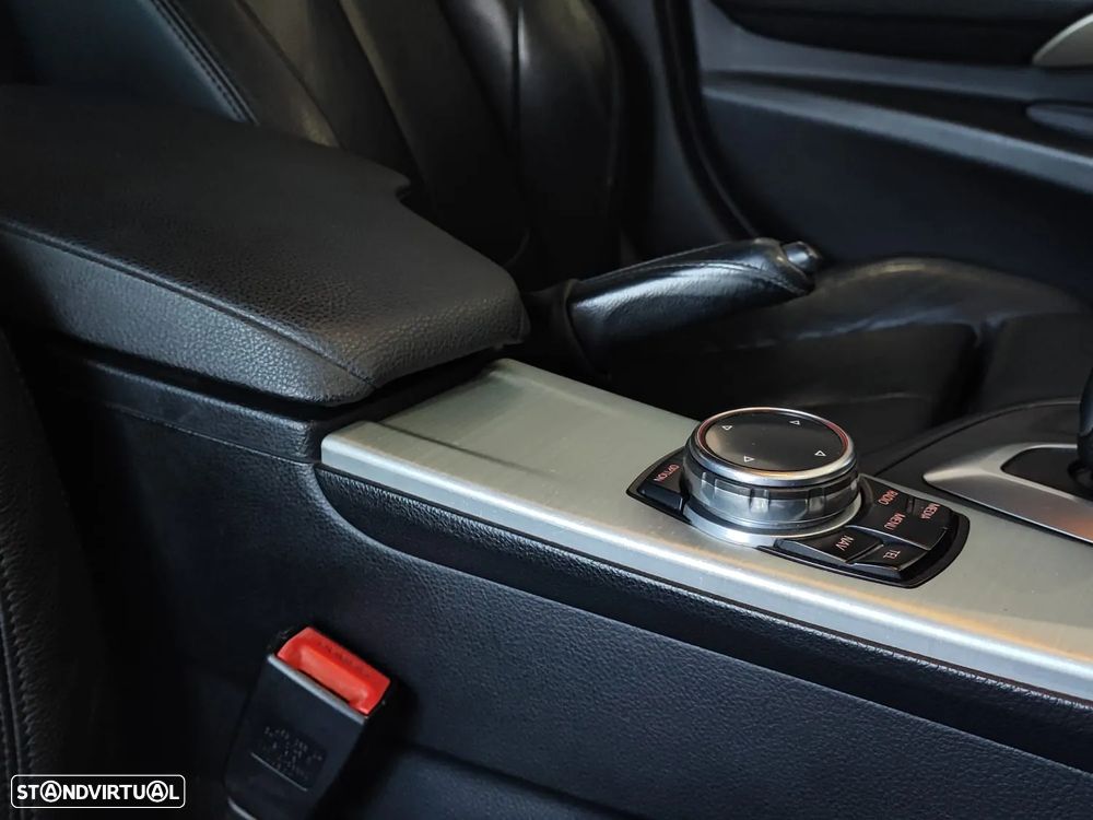 BMW 320 d Auto Pack M - 40