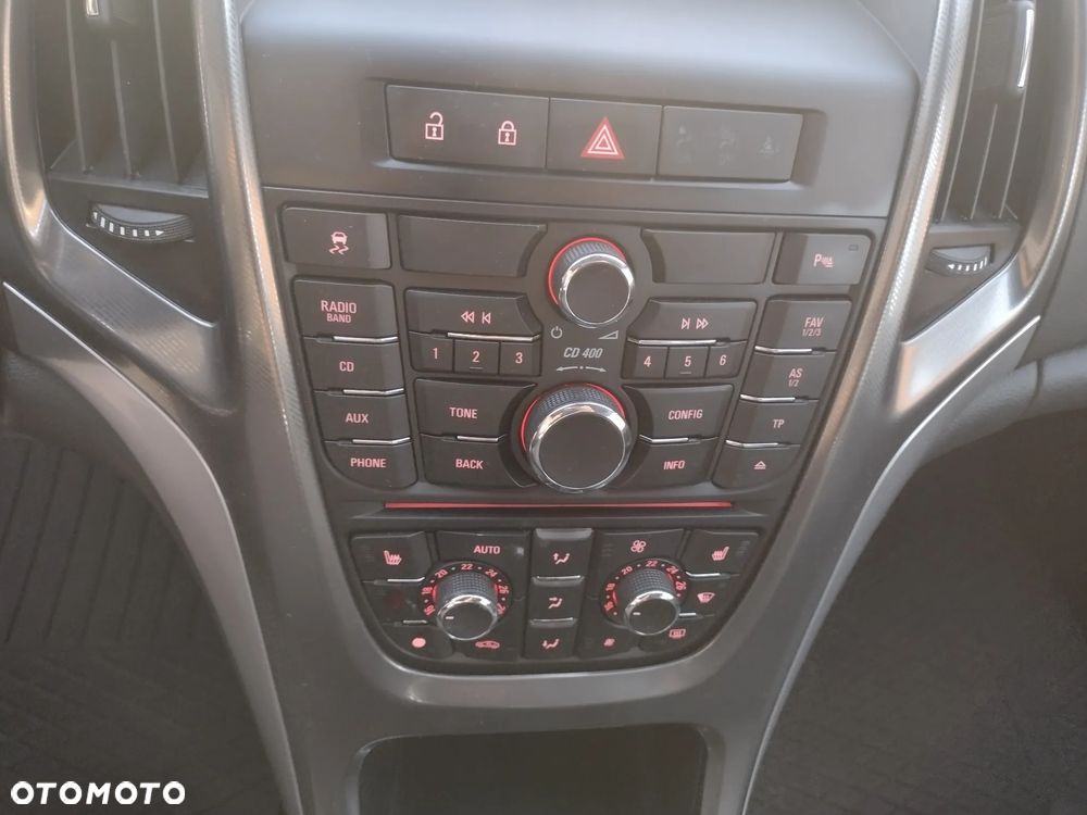 Opel Astra 1.4 Turbo Exklusiv - 18