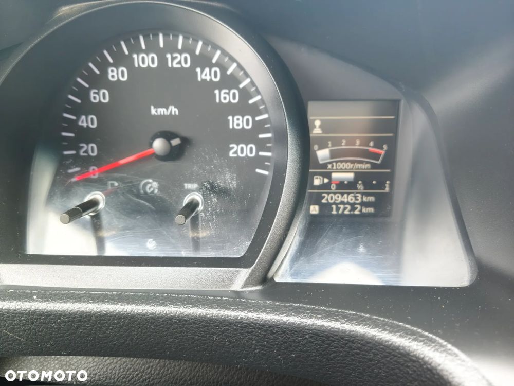 Nissan NV200 Combi - 8