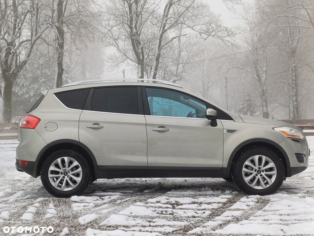 Ford Kuga 2.0 TDCi 4x4 Titanium - 12