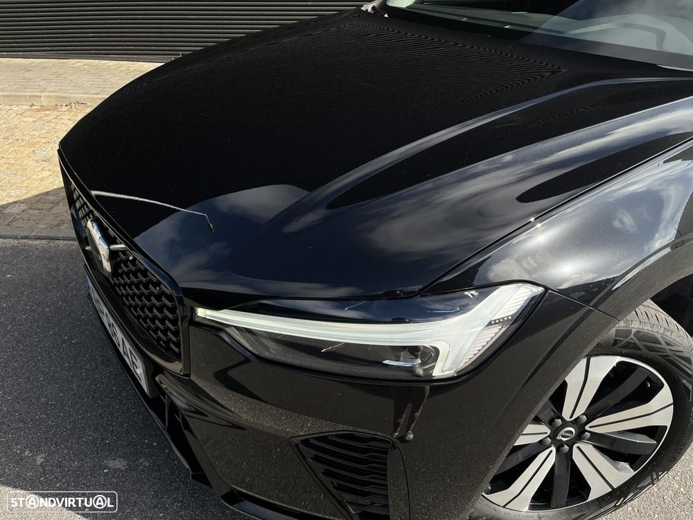 Volvo XC 60 2.0 T6 PHEV Plus Dark AWD - 24