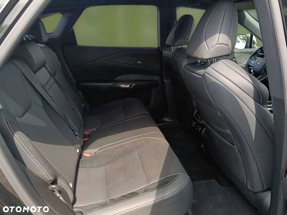 Lexus RX - 16