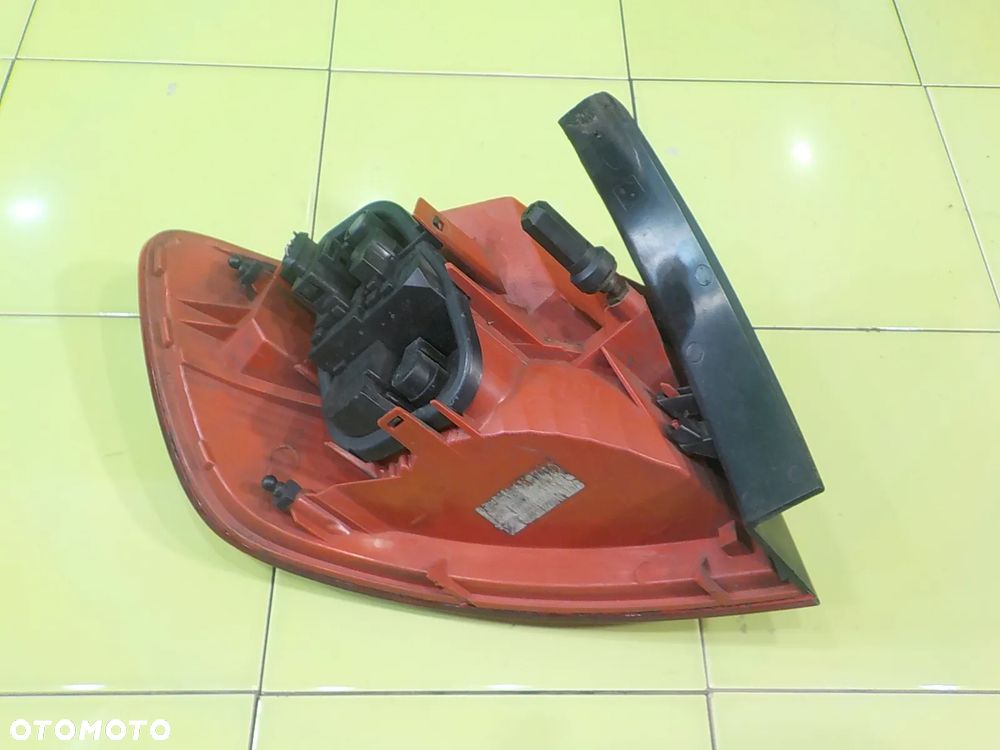 AUDI A6 C6 3.0 TDI 06r KOMBI lampa prawa tyl 89037056 - 5