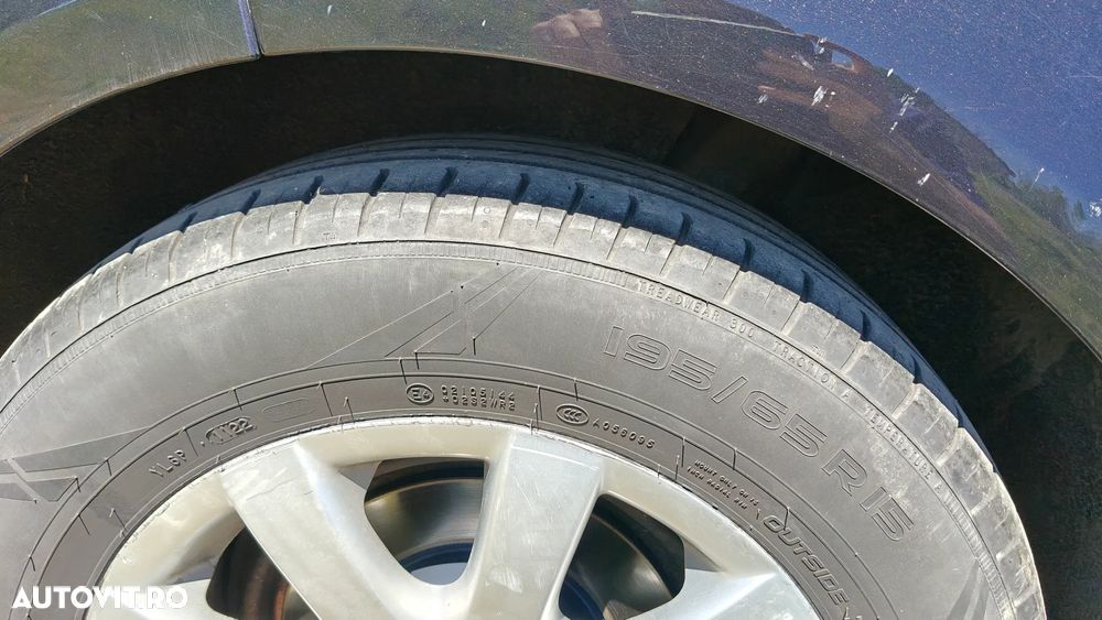 Volkswagen Golf 1.9 TDI Comfortline - 12