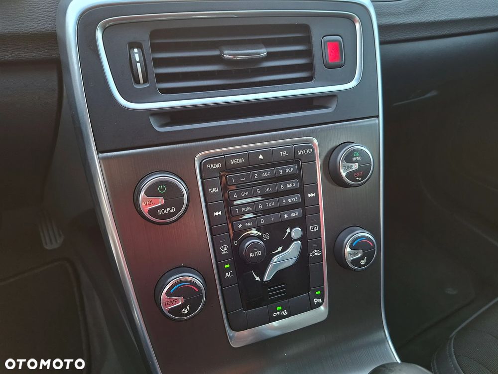 Volvo S60 D3 Momentum - 21